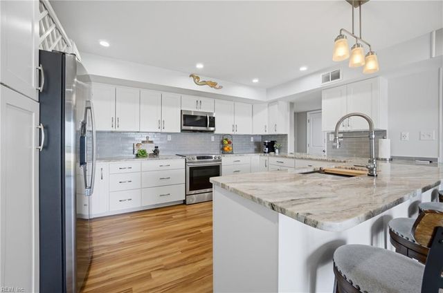 100 E Ocean View Ave Apt 210, Norfolk, VA 23503