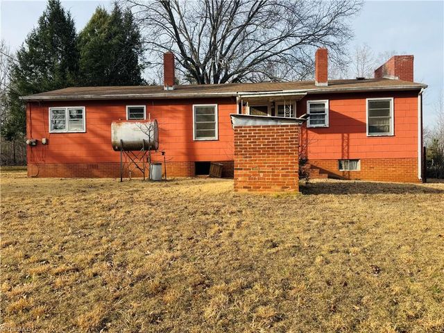 138 Glenn Williams Drive, Randleman, NC 27317