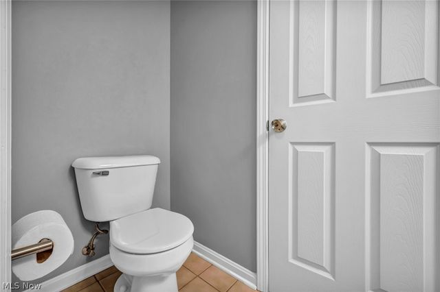 8319 Robinwood Terrace, Macedonia, OH 44056