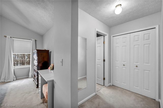 8319 Robinwood Terrace, Macedonia, OH 44056