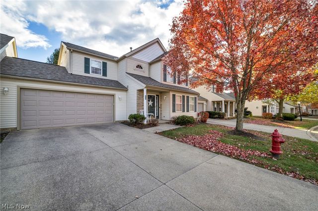 8319 Robinwood Terrace, Macedonia, OH 44056