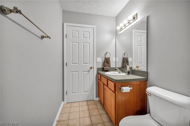 8319 Robinwood Terrace, Macedonia, OH 44056