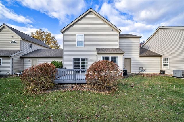 8319 Robinwood Terrace, Macedonia, OH 44056