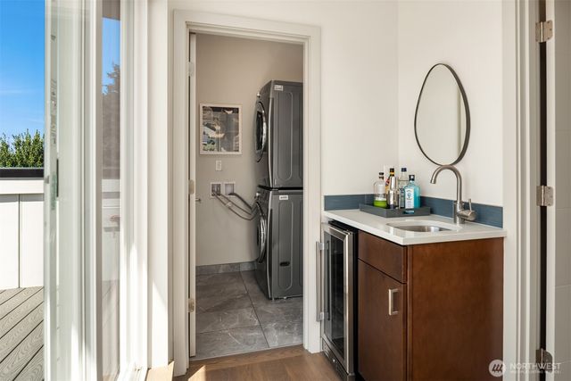 8509 Burke Avenue N, Seattle, WA 98103