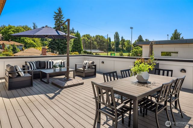 8509 Burke Avenue N, Seattle, WA 98103