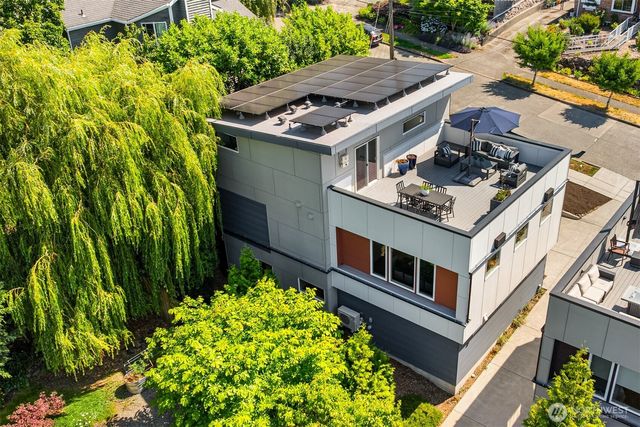 8509 Burke Avenue N, Seattle, WA 98103