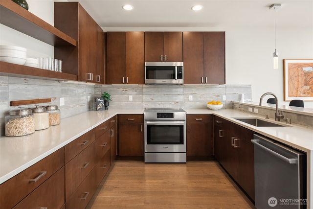 8509 Burke Avenue N, Seattle, WA 98103
