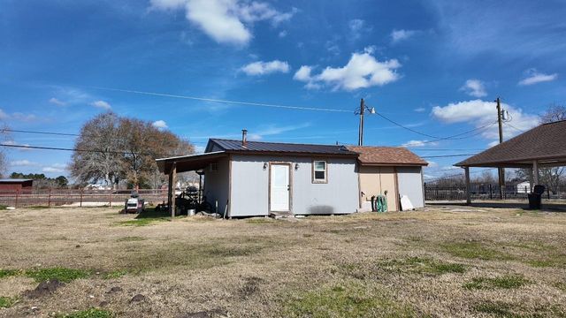 390 County Road 4871, Dayton, TX 77535