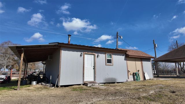 390 County Road 4871, Dayton, TX 77535