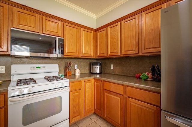3 Meadows Drive, Hilltop Lakes, TX 77871