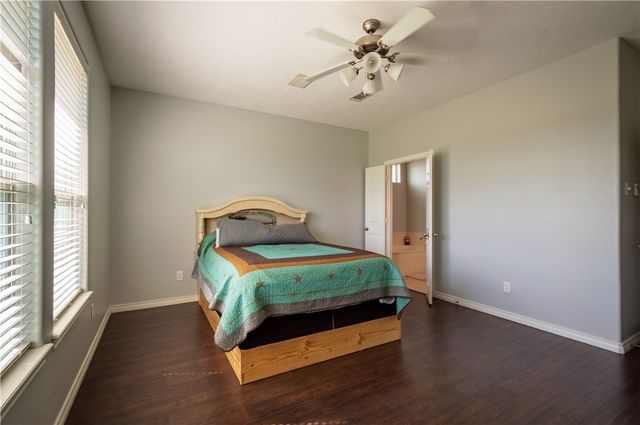 3 Meadows Drive, Hilltop Lakes, TX 77871