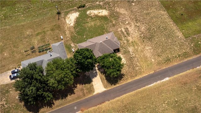 3 Meadows Drive, Hilltop Lakes, TX 77871