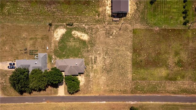3 Meadows Drive, Hilltop Lakes, TX 77871