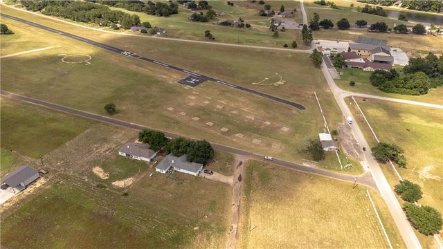 3 Meadows Drive, Hilltop Lakes, TX 77871