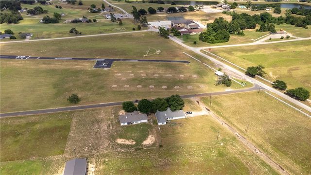 3 Meadows Drive, Hilltop Lakes, TX 77871