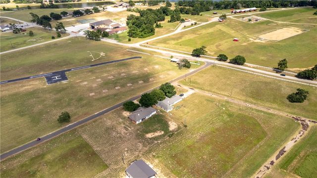 3 Meadows Drive, Hilltop Lakes, TX 77871