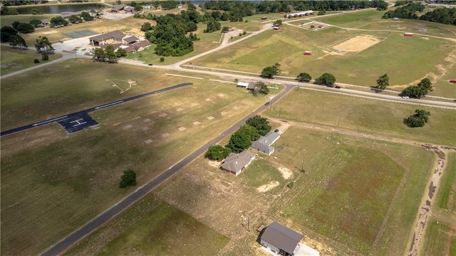 3 Meadows Drive, Hilltop Lakes, TX 77871