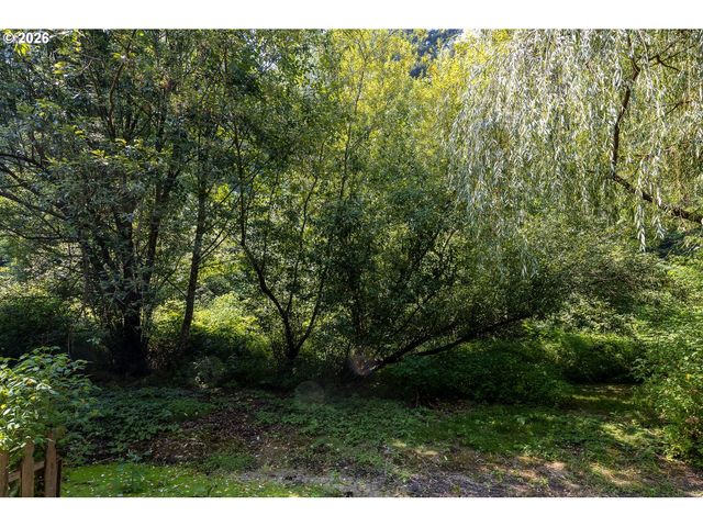 778 E HIST COLUMBIA RIVER Hwy, Troutdale, OR 97060