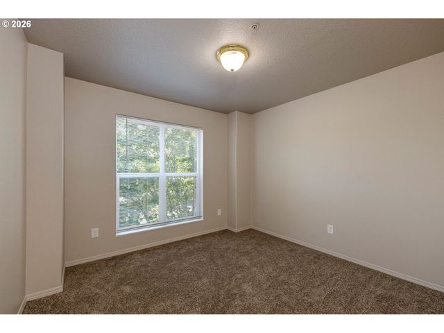 778 E HIST COLUMBIA RIVER Hwy, Troutdale, OR 97060