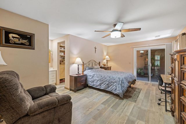4948 Pasadena Ave, Sacramento, CA 95841