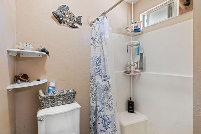 4948 Pasadena Ave, Sacramento, CA 95841