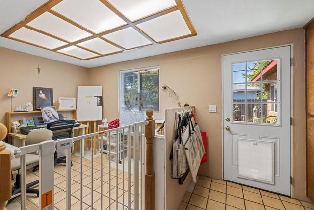 4948 Pasadena Ave, Sacramento, CA 95841