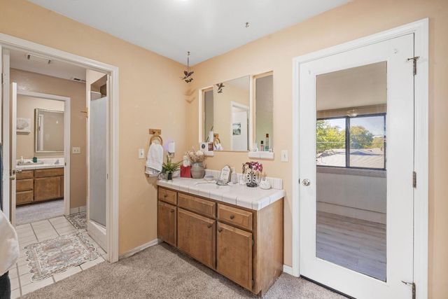 4948 Pasadena Ave, Sacramento, CA 95841