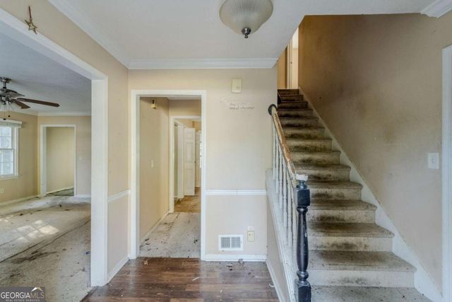 5362 Milieo Place SW, Lilburn, GA 30047