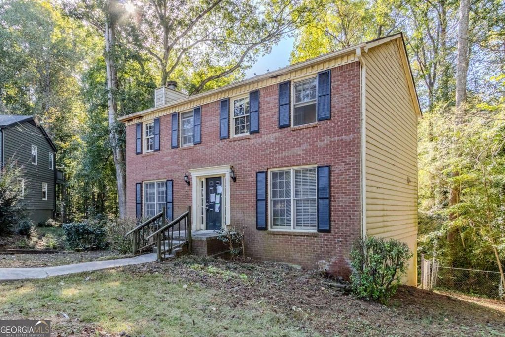 5362 Milieo Place SW, Lilburn, GA 30047