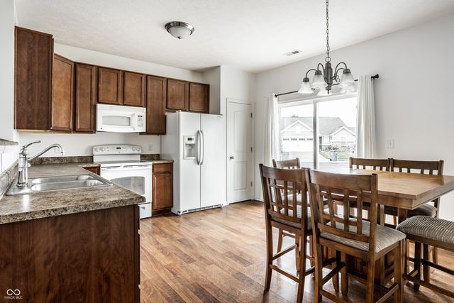 15270 Atkinson Drive, Noblesville, IN 46060