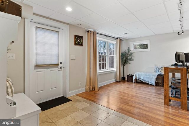 6507 JONESTOWN RD, Harrisburg, PA 17112