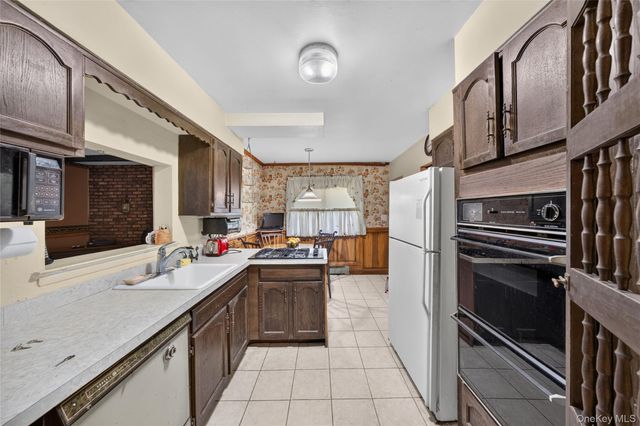 199 Cone Avenue, Central Islip, NY 11722