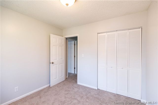 3080 Wooded Way, Jeffersonville, IN 47130