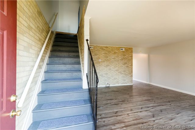 3080 Wooded Way, Jeffersonville, IN 47130