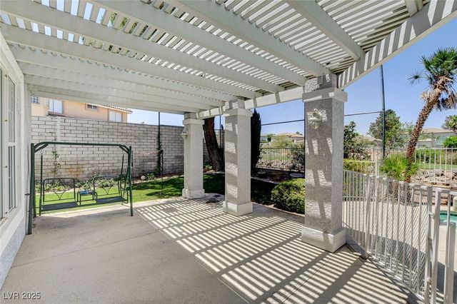 2496 Ram Crossing Way, Henderson, NV 89074