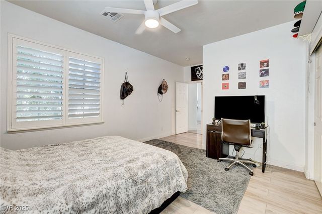 2496 Ram Crossing Way, Henderson, NV 89074