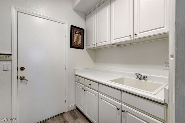 2496 Ram Crossing Way, Henderson, NV 89074