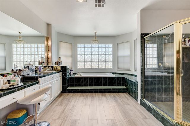 2496 Ram Crossing Way, Henderson, NV 89074