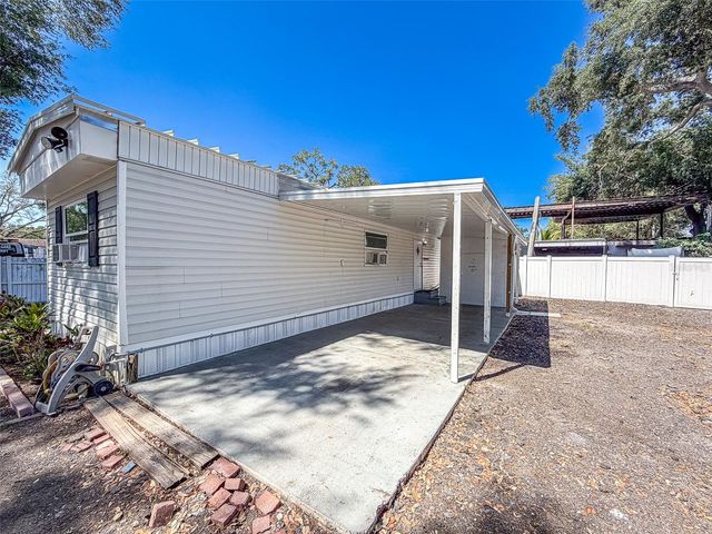 5807 BARRY LANE, Tampa, FL 33634