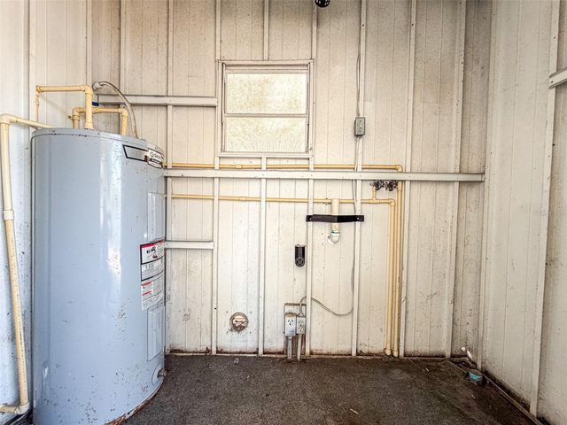 5807 BARRY LANE, Tampa, FL 33634