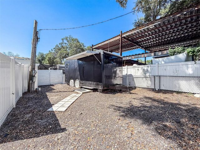 5807 BARRY LANE, Tampa, FL 33634