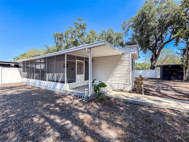 5807 BARRY LANE, Tampa, FL 33634