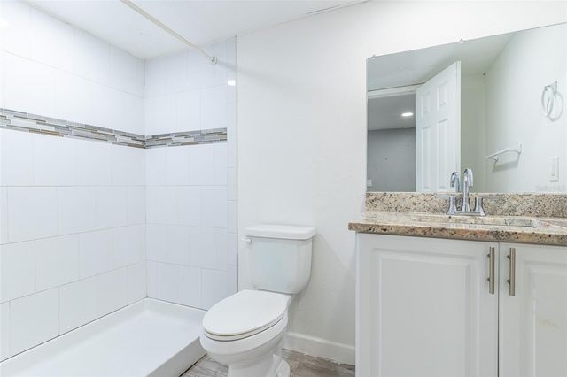 5807 BARRY LANE, Tampa, FL 33634