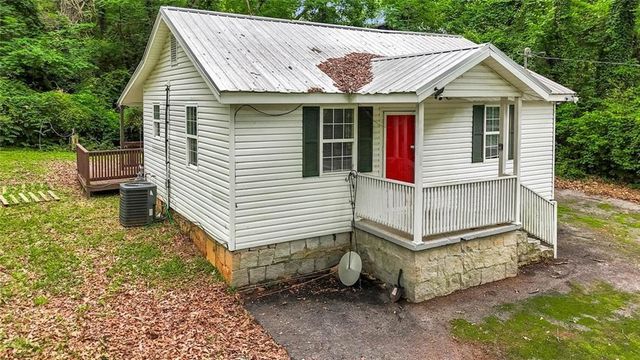 281 Valley Lake Drive, Stone Mountain, GA 30087