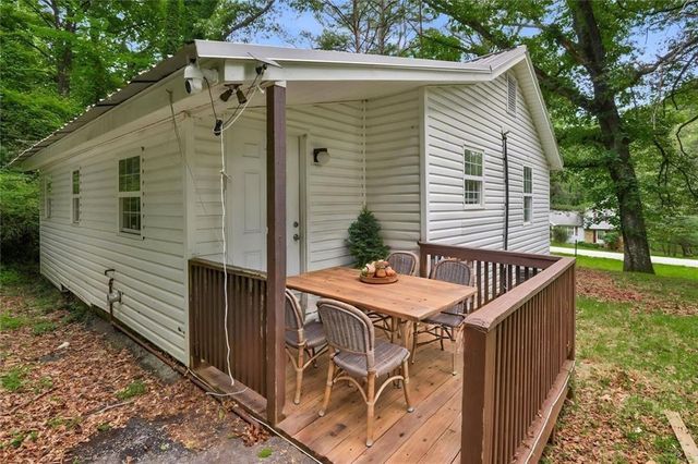 281 Valley Lake Drive, Stone Mountain, GA 30087
