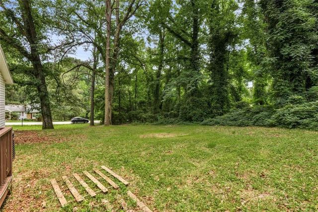 281 Valley Lake Drive, Stone Mountain, GA 30087