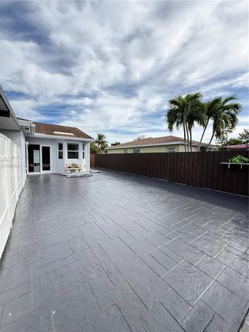 26728 SW 128th Ct, Homestead, FL 33032