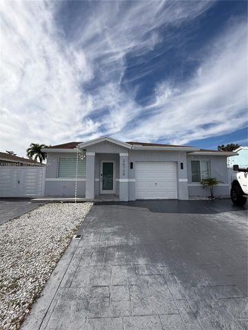 26728 SW 128th Ct, Homestead, FL 33032