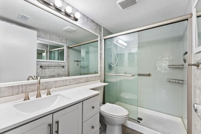 722 SUNNY PINE Way F1, Greenacres, FL 33415