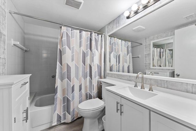 722 SUNNY PINE Way F1, Greenacres, FL 33415
